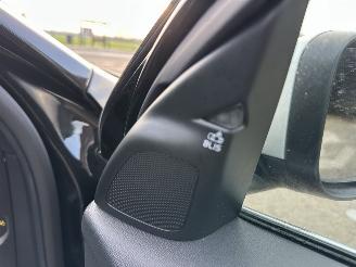 Volvo V-60 2.4 D5 Hybrid aut AWD R-Design - schuifdak - leer - nav - cam - front + line + side assist - harman/kardon picture 38