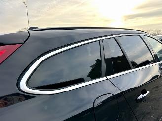 Volvo V-60 2.4 D5 Hybrid aut AWD R-Design - schuifdak - leer - nav - cam - front + line + side assist - harman/kardon picture 90