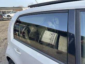 Seat Mii 1.0i 75pk Style Chic 5drs - pano - nap - navi - city safety system - pdc - stoelverw - cruise contr picture 91