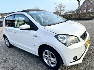 Seat Mii 1.0i 75pk Style Chic 5drs - pano - nap - navi - city safety system - pdc - stoelverw - cruise contr picture 4