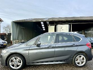Voiture accidenté BMW 2-serie 218i 136pk 6-traps aut High Exe M-Sport - 55dkm nap - 2018/1