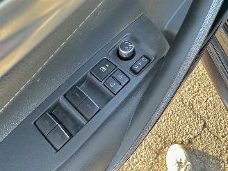 Toyota Corolla Touring sports 1.8 Hybrid aut Dynamic - nap - keyless - navi - cam - trekh - front + line assist - pdc v+a picture 41