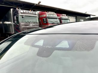 BMW 5-serie 540i 340pk aut + f1 High Exe M-Sport - schuifdak - hud - softclose - b&w - 360cam - stoelvent - stuurverw picture 94