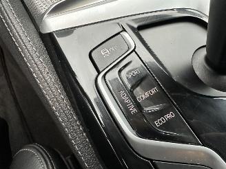 BMW 5-serie 540i 340pk aut + f1 High Exe M-Sport - schuifdak - hud - softclose - b&w - 360cam - stoelvent - stuurverw picture 44