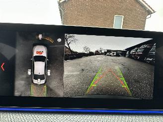 BMW 5-serie 540i 340pk aut + f1 High Exe M-Sport - schuifdak - hud - softclose - b&w - 360cam - stoelvent - stuurverw picture 39