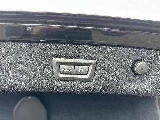 BMW 5-serie 540i 340pk aut + f1 High Exe M-Sport - schuifdak - hud - softclose - b&w - 360cam - stoelvent - stuurverw picture 90