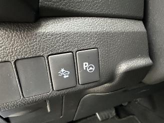 Toyota Auris Touring Sports 1.8 Hybrid 123pk aut pano - nap - navi - camera - keyless - front + park + line assist - pdc v+a picture 19