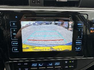 Toyota Auris Touring Sports 1.8 Hybrid 123pk aut pano - nap - navi - camera - keyless - front + park + line assist - pdc v+a picture 17