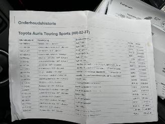 Toyota Auris Touring Sports 1.8 Hybrid 123pk aut pano - nap - navi - camera - keyless - front + park + line assist - pdc v+a picture 103