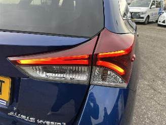 Toyota Auris Touring Sports 1.8 Hybrid 123pk aut pano - nap - navi - camera - keyless - front + park + line assist - pdc v+a picture 81