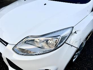 Ford Focus 1.0T Ecoboost 101pk Edition 5drs - 64dkm - airco - 51.360km distr.riem + waterpomp vernieuwd in 5/2025 picture 9