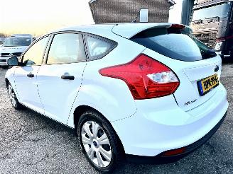 Ford Focus 1.0T Ecoboost 101pk Edition 5drs - 64dkm - airco - 51.360km distr.riem + waterpomp vernieuwd in 5/2025 picture 7