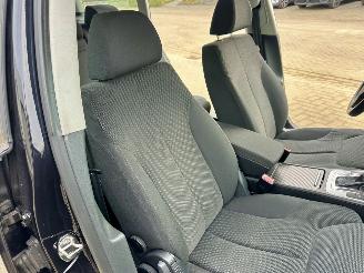 Volkswagen Passat 2.0 FSI 150pk 6-Traps automaat Comf Bus - nap - clima - cruise - navi - pdc v+a - licht + regensensor picture 56