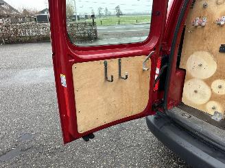 Volkswagen Caddy 1.6 TDI 75pk facelift - nap - airco - elektr ramen + spiegels - distr.riem vernieuwd bij 151.794km in 29-03-2024 picture 17