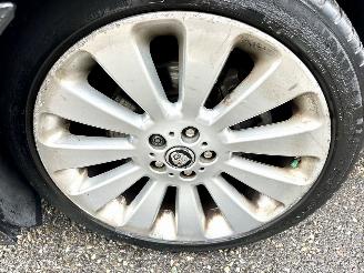 Jaguar XF 3.0 V6 238pk aut + f1 Prem Luxury - schuifdak - leer - nav - cam - elektr rollo - B&W - stoelvent - stuurverw picture 103