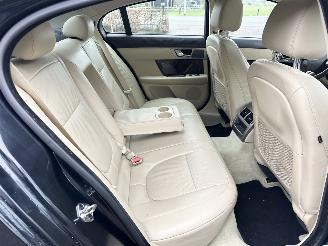 Jaguar XF 3.0 V6 238pk aut + f1 Prem Luxury - schuifdak - leer - nav - cam - elektr rollo - B&W - stoelvent - stuurverw picture 62