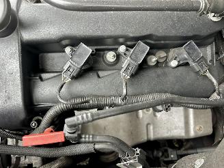 Jaguar XF 3.0 V6 238pk aut + f1 Prem Luxury - schuifdak - leer - nav - cam - elektr rollo - B&W - stoelvent - stuurverw picture 86