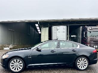 krockskadad bil auto Jaguar XF 3.0 V6 238pk aut + f1 Prem Luxury - schuifdak - leer - nav - cam - elektr rollo - B&W - stoelvent - stuurverw 2008/9
