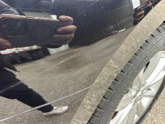 Volkswagen Passat 1.4 TSI 150pk 7-traps aut + f1 Highline sedan - navi - camera - front + line assist - stuurverw - stoelverw picture 13