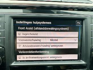 Volkswagen Passat 1.4 TSI 150pk 7-traps aut + f1 Highline sedan - navi - camera - front + line assist - stuurverw - stoelverw picture 26