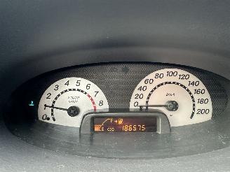 Toyota Yaris 1.5-16V VVT-i 106pk T-Sport - airco - nap - elektr ram + spiegels - lmv - sportint - radio + cd - mistlampen picture 26