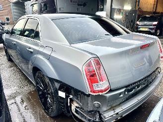 Lancia Thema 3.0D V6 Turbo 190pk aut Platinum - xenon - navi - leer - memory - elektr rollo - stoelverw v+a picture 6