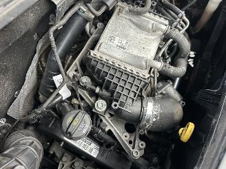 Volkswagen Transporter Kombi 2.0 TDI 150pk 7-traps dsg aut highline 9Pers - nap - navi - airco - cruise - pdc v+a - euro.6 picture 71