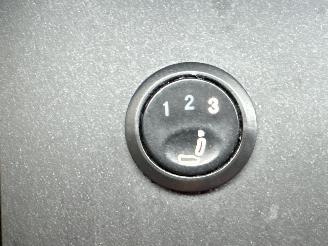 Lexus IS 300h 181pk aut Hybrid Sport Edition - nap - 1e eig - nav - camera - rood leer - stoelverw - keyless - facelift picture 54