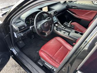 Lexus IS 300h 181pk aut Hybrid Sport Edition - nap - 1e eig - nav - camera - rood leer - stoelverw - keyless - facelift picture 15