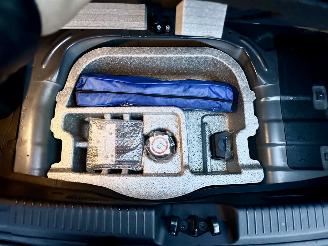 Hyundai I-10 Gereserveerd 1.1 i-Drive 69pk Cool 5drs - 62dkm nap - airco - elektr ramen - facelift - aux - usb - radio cd - rijdbaar picture 64