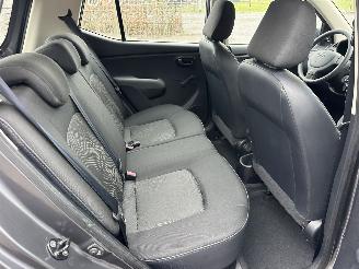 Hyundai I-10 Gereserveerd 1.1 i-Drive 69pk Cool 5drs - 62dkm nap - airco - elektr ramen - facelift - aux - usb - radio cd - rijdbaar picture 18