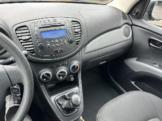 Hyundai I-10 Gereserveerd 1.1 i-Drive 69pk Cool 5drs - 62dkm nap - airco - elektr ramen - facelift - aux - usb - radio cd - rijdbaar picture 28