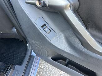 Toyota Verso 1.6 VVT-i 132pk 6-bak Comfort 7Pers - airco - 4x elektr ramen - radio cd + aux - trekh - 4x all season picture 56