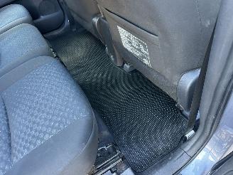 Toyota Verso 1.6 VVT-i 132pk 6-bak Comfort 7Pers - airco - 4x elektr ramen - radio cd + aux - trekh - 4x all season picture 55