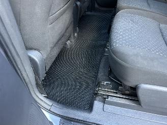 Toyota Verso 1.6 VVT-i 132pk 6-bak Comfort 7Pers - airco - 4x elektr ramen - radio cd + aux - trekh - 4x all season picture 49