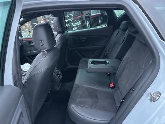 Seat Leon 1.5 TSI 131pk FR Ult Ed - pano - 78dkm - facelift - virtual - front assist - sfeerverl - pdc v+a - alarm - nardo grey picture 24