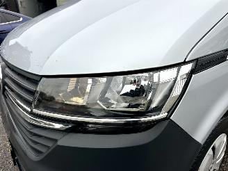 Volkswagen Transporter Gereserveerd 2.0 TDI 110pk L2/H1 Highline - nap - facelift - navi - airco - cruise - elektr pakket - trekh - pdc - CarPlay picture 6