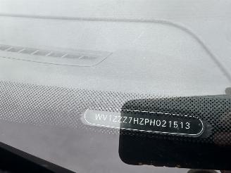 Volkswagen Transporter Gereserveerd 2.0 TDI 110pk L2/H1 Highline - nap - facelift - navi - airco - cruise - elektr pakket - trekh - pdc - CarPlay picture 56