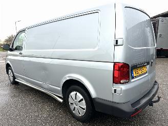 Volkswagen Transporter Gereserveerd 2.0 TDI 110pk L2/H1 Highline - nap - facelift - navi - airco - cruise - elektr pakket - trekh - pdc - CarPlay picture 5