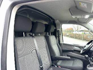 Volkswagen Transporter Gereserveerd 2.0 TDI 110pk L2/H1 Highline - nap - facelift - navi - airco - cruise - elektr pakket - trekh - pdc - CarPlay picture 30