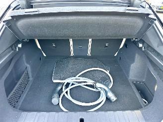 BMW iX2 eDrive20 67kWh 204pk aut M-Sport - nap - pano - 1e eig - 20 inch - harman/kardon - widescreen picture 61