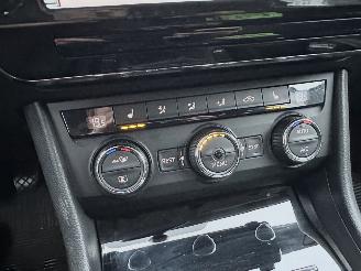 Skoda Superb 2.0 TDI 150pk 6-bak euro.6 Style Bus - nap - navi - camera - front + side + park assist - keyless entry + start picture 44