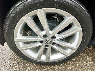 Volkswagen Polo 1.0 TSI 95pk aut + f1 Highline - nap - pano - sfeerverl - virtual - acc - front assist - carplay - pdc v+a picture 80