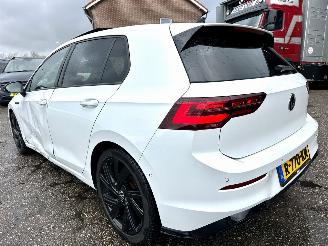 Volkswagen Golf 1.5 eTSI aut + f1 162pk R-Line - pano - hud - keyless - virtual - front + line + side + park assist picture 6