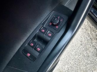 Volkswagen Polo 1.0 TSI 95pk automaat R-Line Ed - nap - navi - acc - front assist - carplay - camera - pdc v+a picture 42