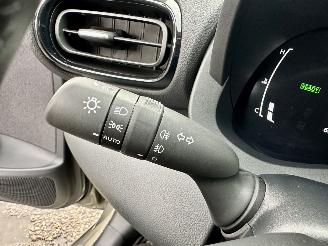 Toyota Yaris 1.5 Hybrid 115 automaat First Edition - nap - facelift - navi - camera - keyless - front + line assist - rijdbaar picture 29