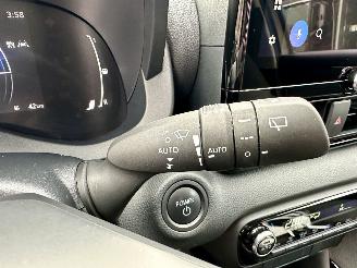 Toyota Yaris 1.5 Hybrid 115 automaat First Edition - nap - facelift - navi - camera - keyless - front + line assist - rijdbaar picture 31