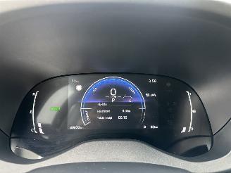 Toyota Yaris 1.5 Hybrid 115 automaat First Edition - nap - facelift - navi - camera - keyless - front + line assist - rijdbaar picture 26