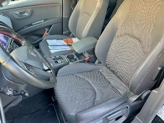 Seat Leon ST 1.5 TSI 150pk 7-traps aut + f1 FR - nap - nav - cam - keyless - sfeerverl - virtual - front + line assist picture 58