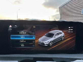 Mercedes A-klasse 180 136pk aut Bus.Sol. Luxury - nap - widescreen - leer - sfeerverl - front + line assist - camera - navi picture 25